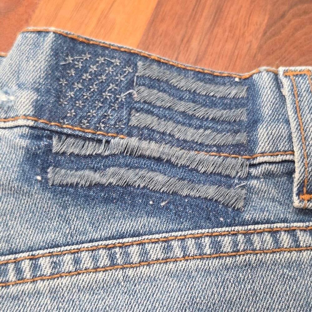 REVICE Blue Denim Star Appliqué Jean Shorts - Picture 3 of 9